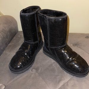 UGG CLASSIC SHORT SEQUIN SPARKLES BLACK BOOTS US 8